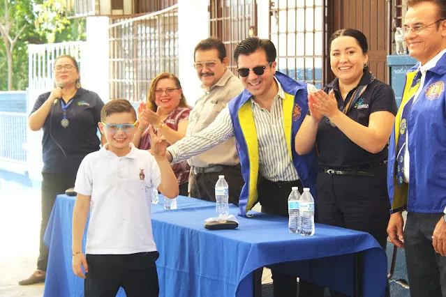 Proeduca Sinaloa, Club de Leones y Ver de Verdad entregan donativo de lentes a niñas y niños de escuela Ramón F. Iturbe